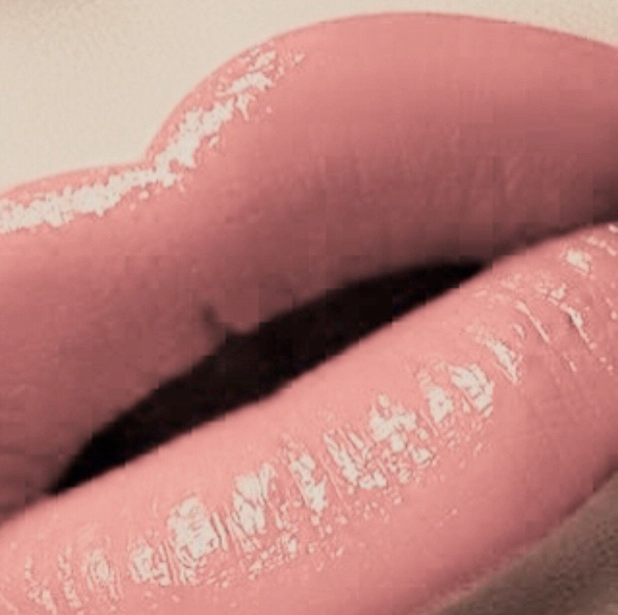 Bougiee Cosmetics - Nearly Naked - Aura Glow