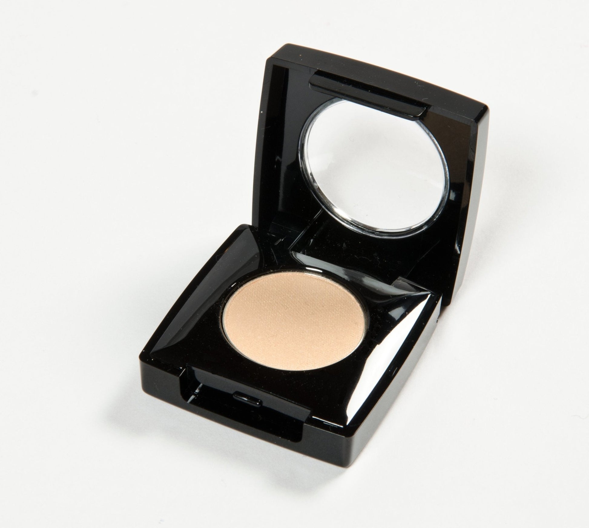 Wine Cellar Collection - Cocktail Party From Danyel Cosmetics - Aura Glow