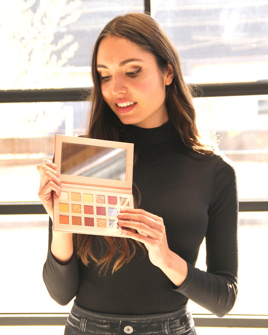 Fish Scale HD Eye Shadow Palette - Aura Glow