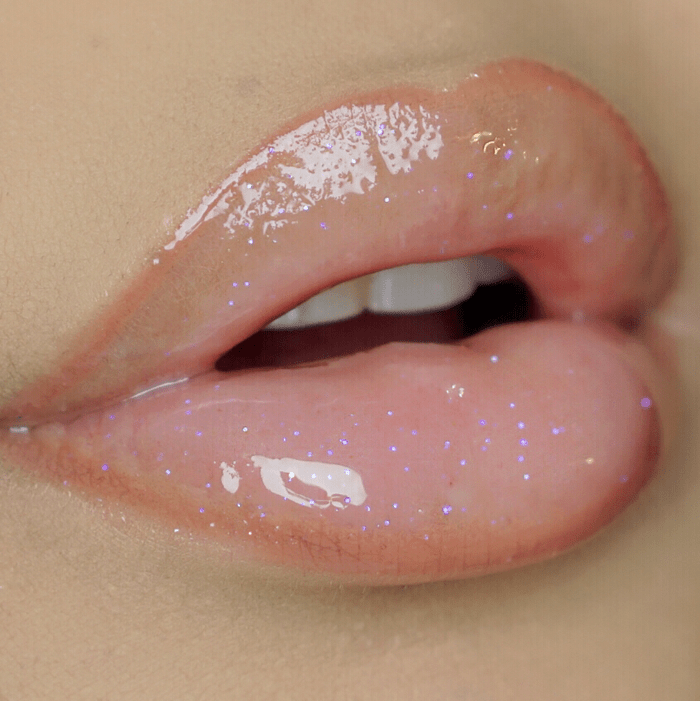 Issa Unicorn - XO Royalty Lipgloss - Aura Glow