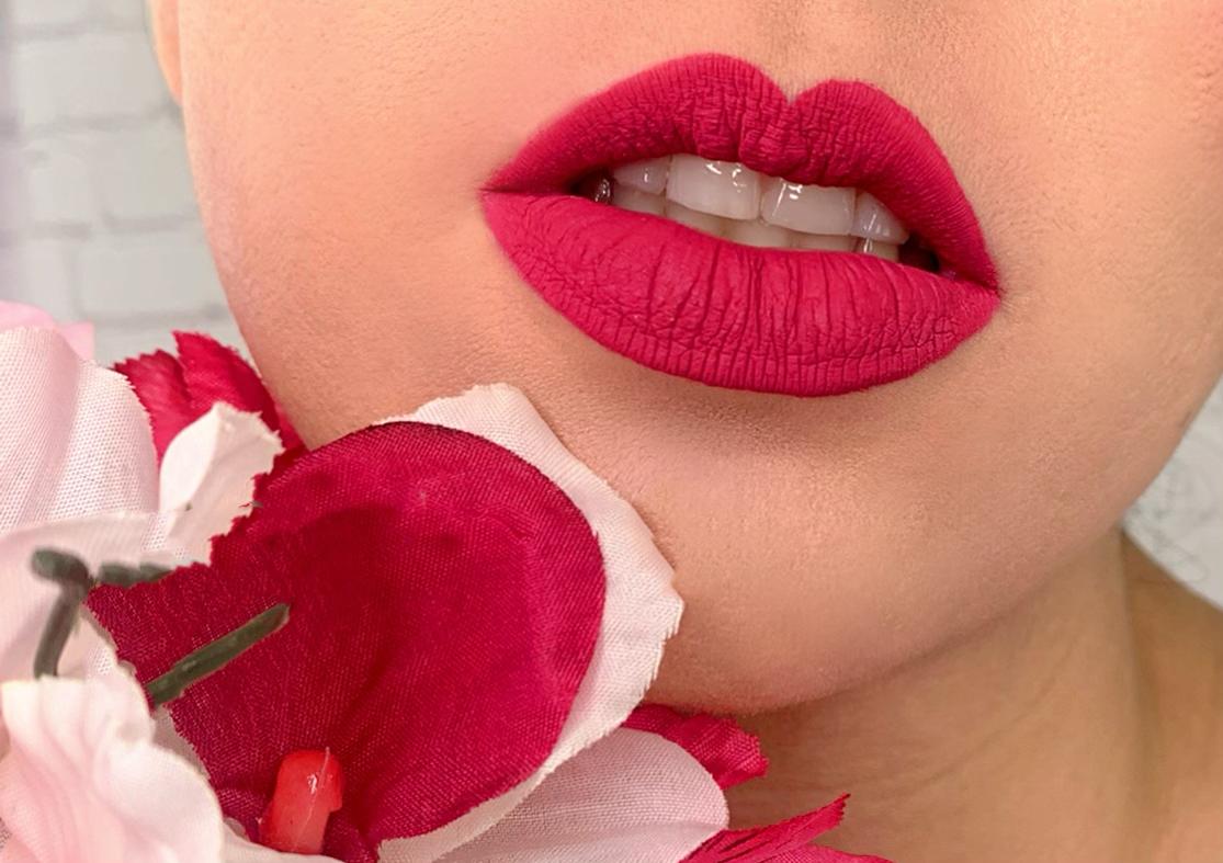 Matte Liquid Lipstick 20 - Aura Glow