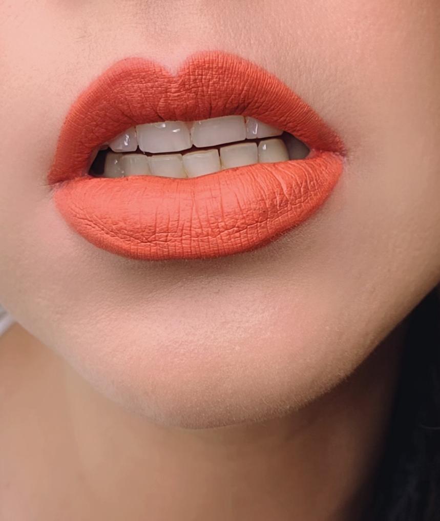 SG Matte Lipstick 29 - Aura Glow